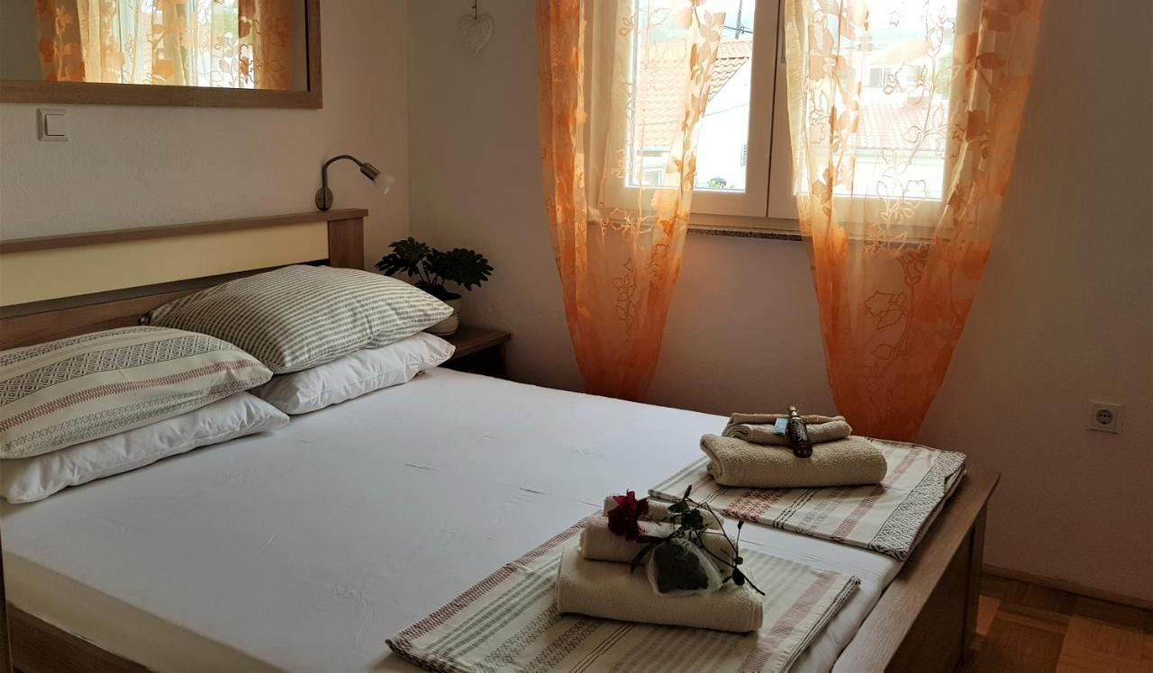 Apartmani Villa Lilliana Tribalj Kültér fotó