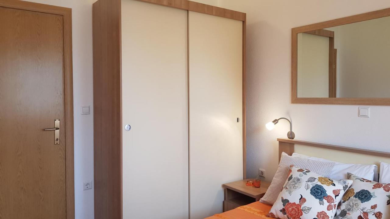 Apartmani Villa Lilliana Tribalj Kültér fotó