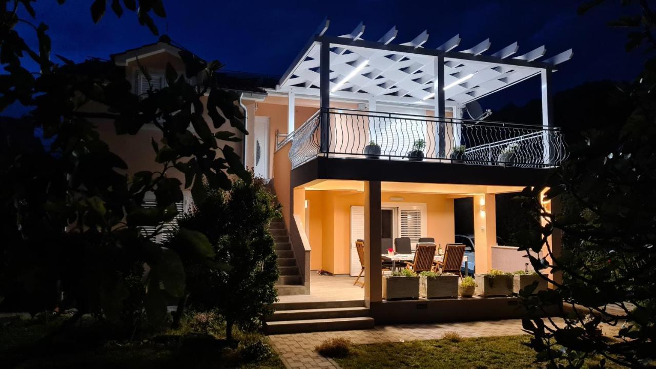 Apartmani Villa Lilliana Tribalj Kültér fotó