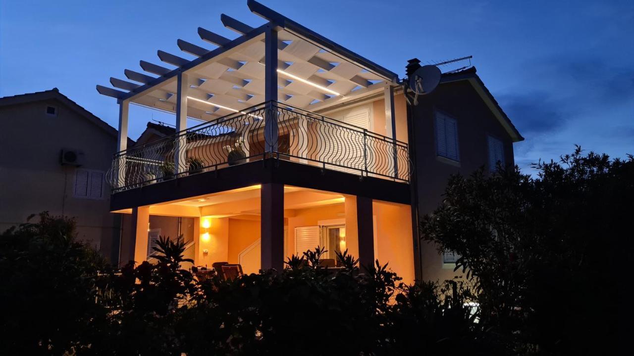 Apartmani Villa Lilliana Tribalj Kültér fotó